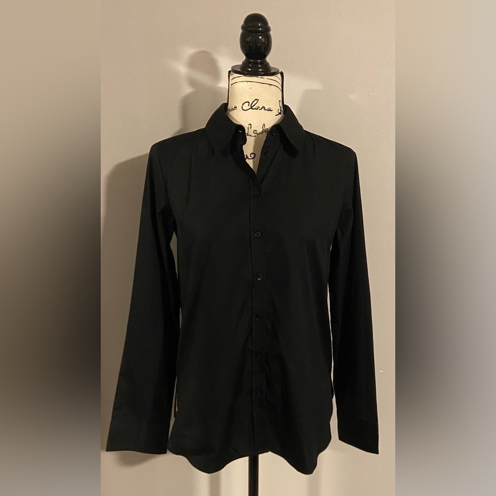 NWT Banana Republic “The Perfect Shirt” Button Down Shirt